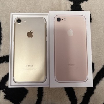 iPhone７本体　GOLD 32GB