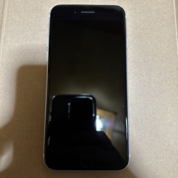 iPhoneSE 第2世代　64GB 本体　SIMフリー ios14.3